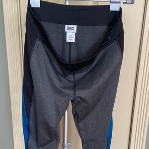Everlast Women Black, Gray & Blue Athletic Crop Leggings Size Large